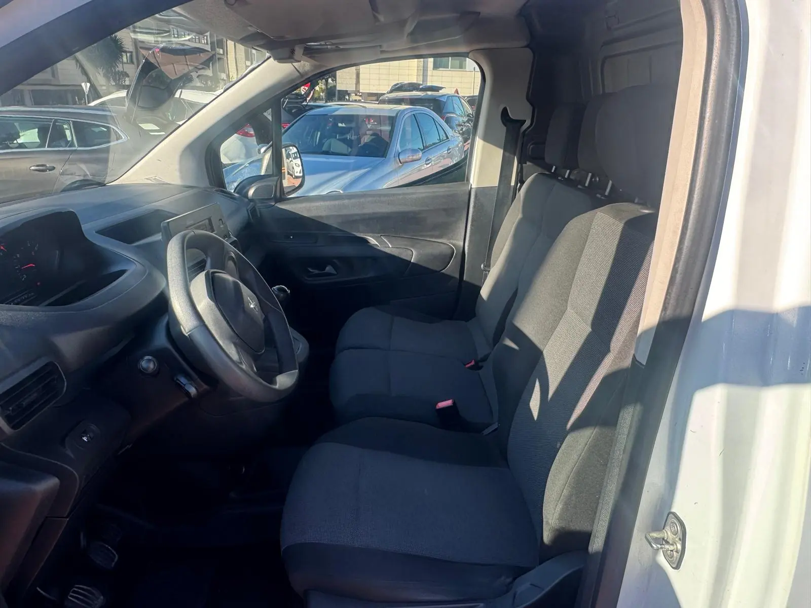 Peugeot Partner 1.5HDi Longa 6