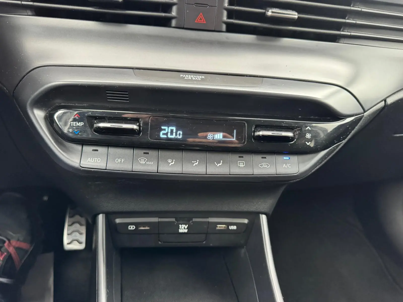 Hyundai Bayon 1.0 T-GDI Premium 28
