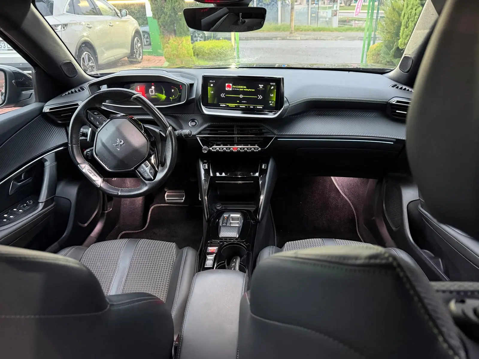 Peugeot 2008 1.5 BlueHDi GT Pack EAT8 11