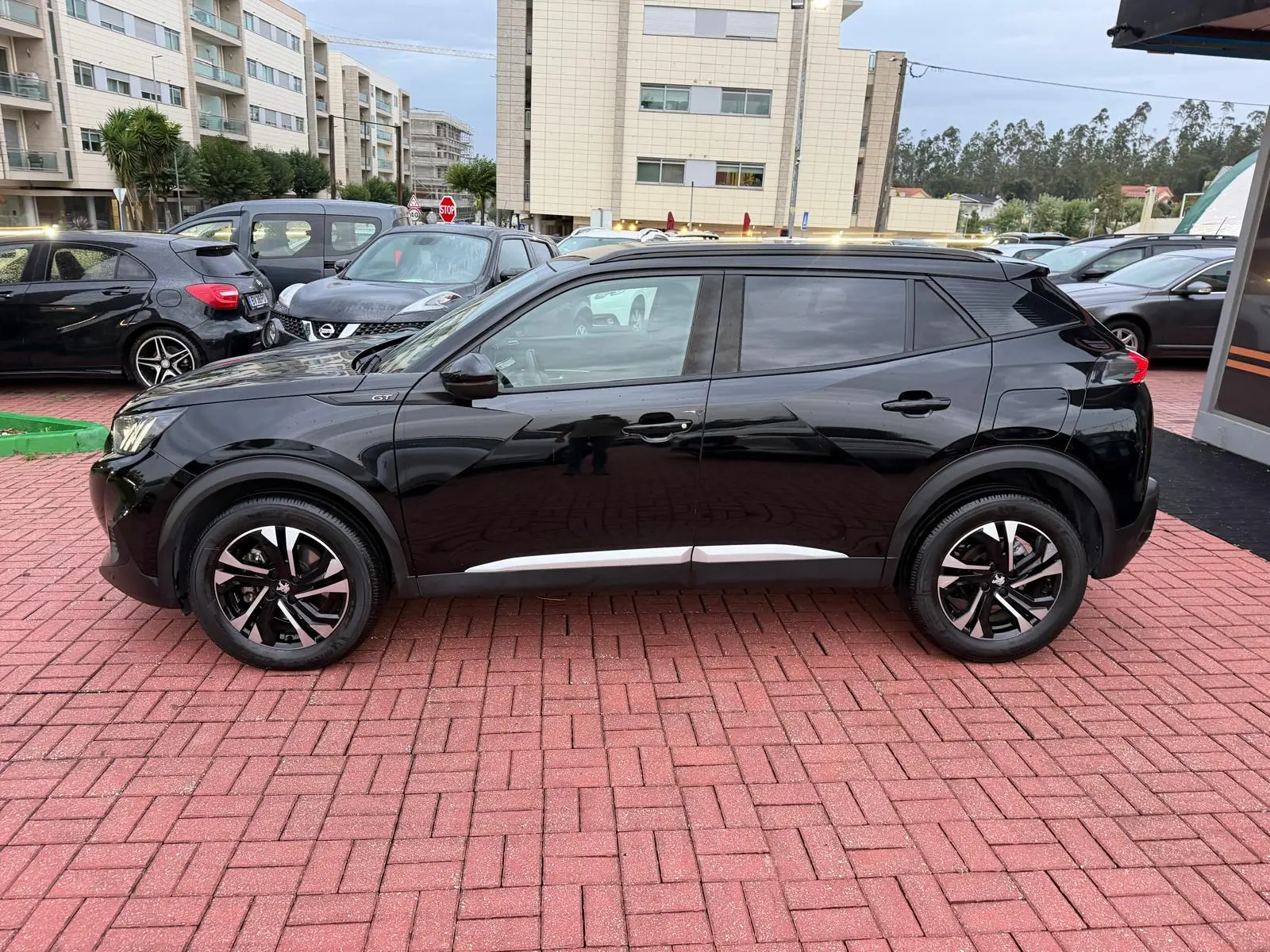 Peugeot 2008 1.5 BlueHDi GT Pack EAT8 3
