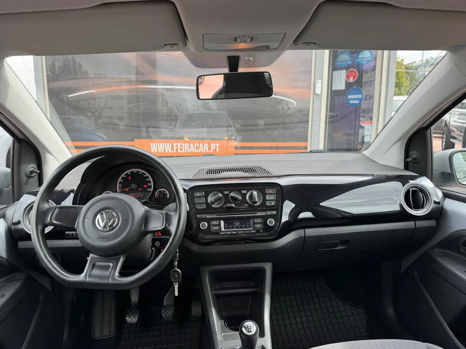 Volkswagen Up! 1.0 BlueMotion Move 24