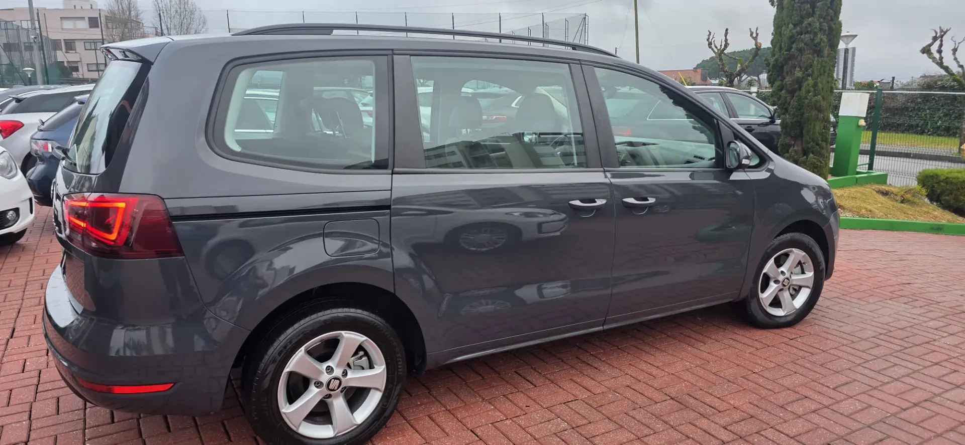 SEAT Alhambra 2.0 TDI Reference 11