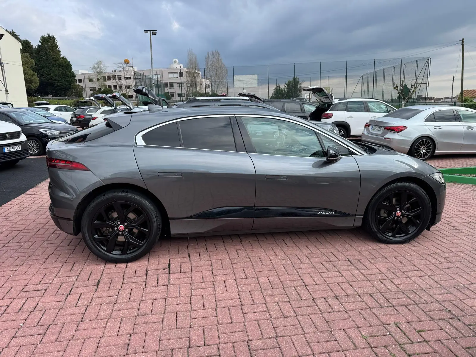 Jaguar I-Pace 3