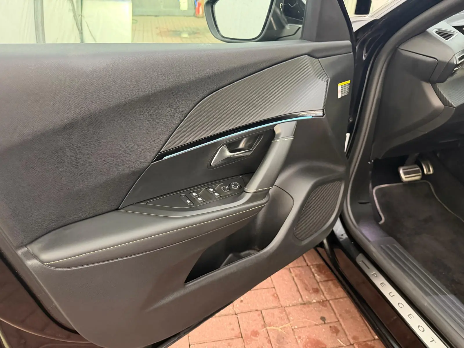 Peugeot 2008 1.5 BlueHDi GT Pack EAT8 19