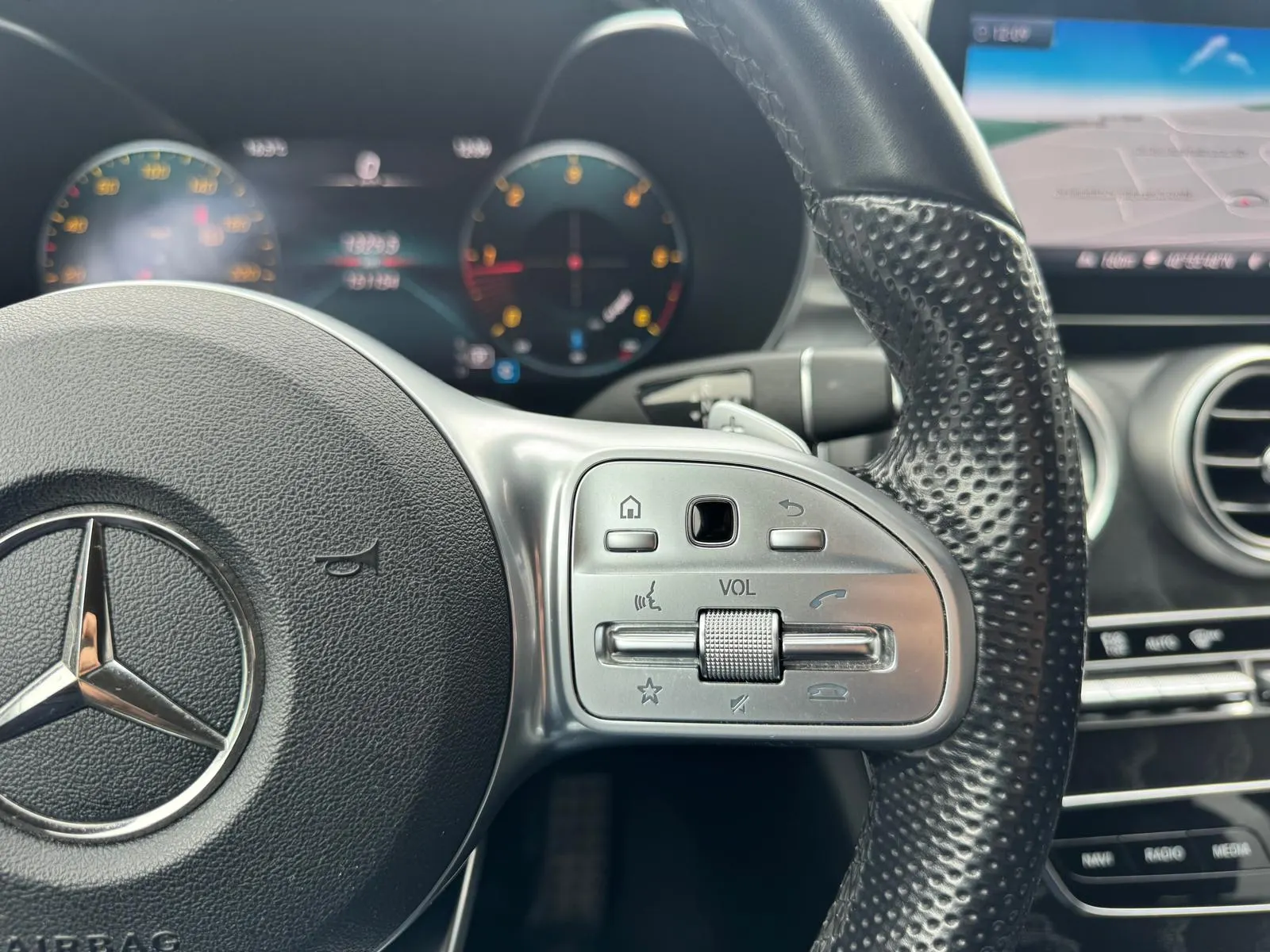 Mercedes-Benz C 220 d AMG Line 15