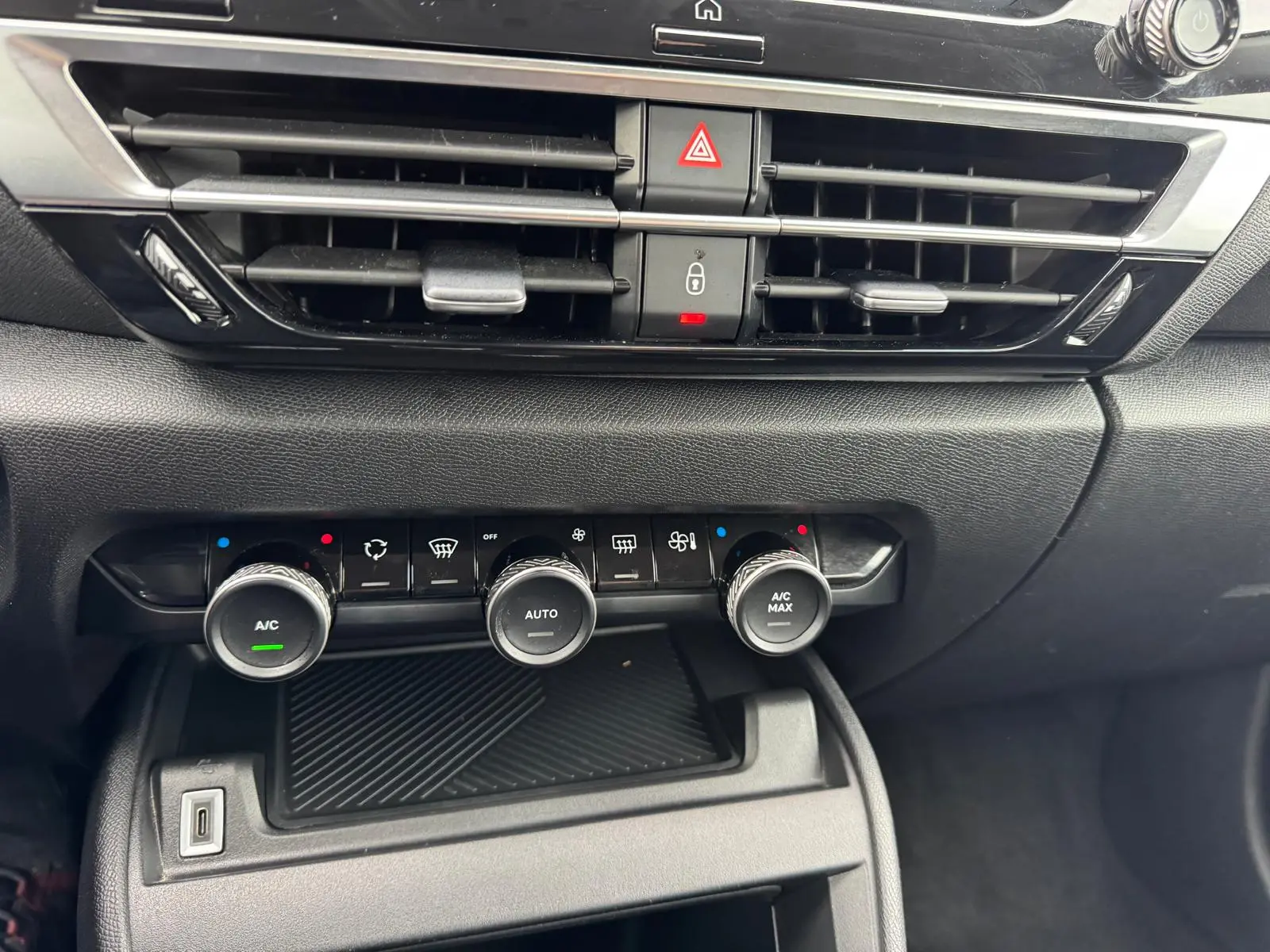 Citroën C4 1.5 BlueHDi Shine 31