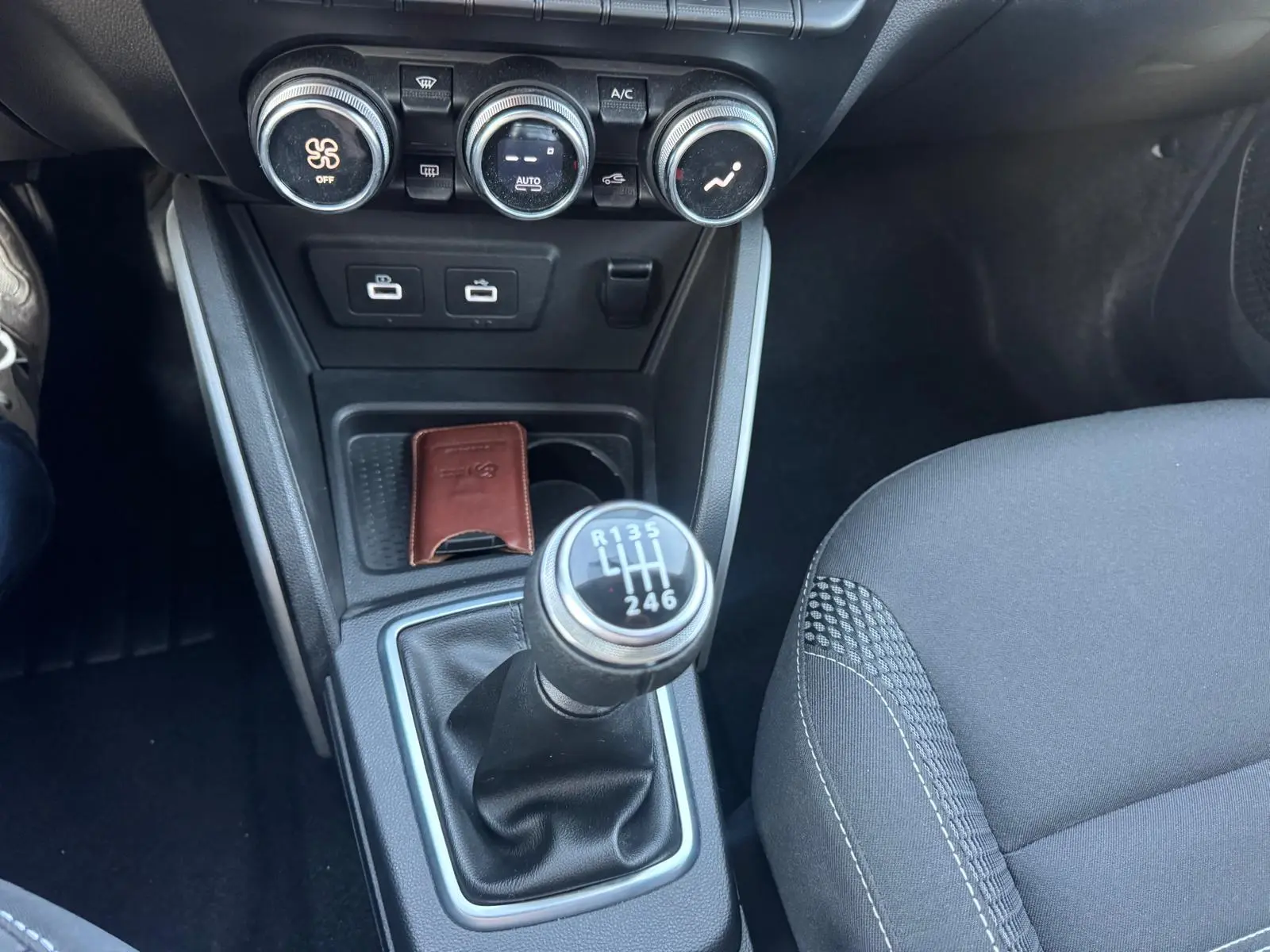 Dacia Duster 1.0 TCe ECO-G Extreme Bi-Fuel 27