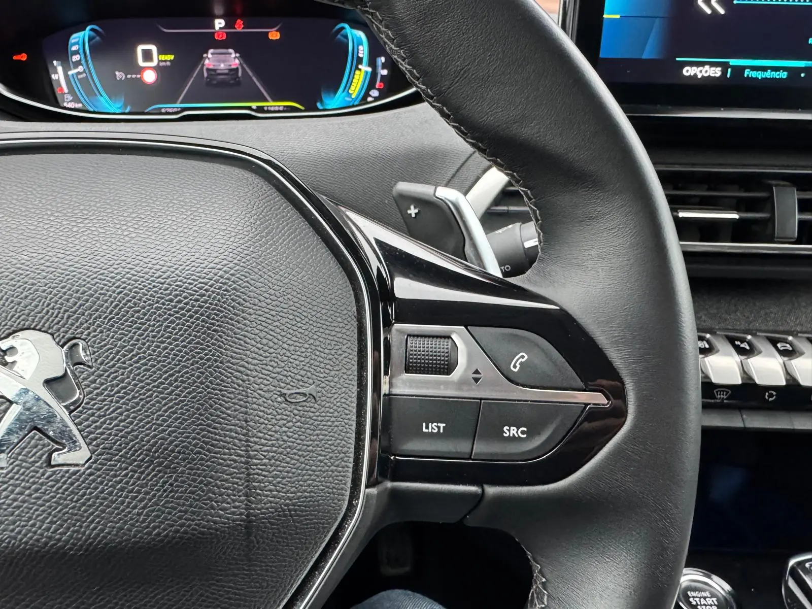 Peugeot 3008 1.6 Hybrid Allure Pack e-EAT8 32