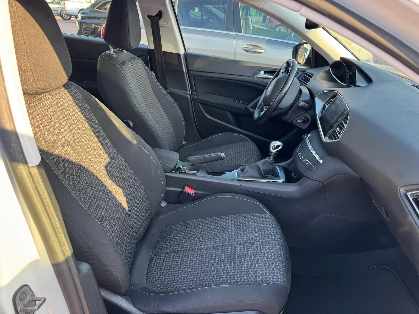 Peugeot 308 1.5 BlueHDi Active Pack 24