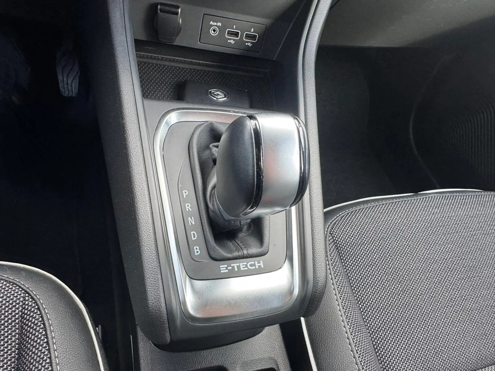 Renault Captur 1.6 E-Tech Plug-In Hybrid Techno 25