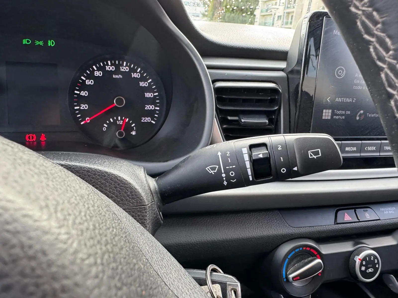 Kia Rio 1.2 CVVT Dynamic 26