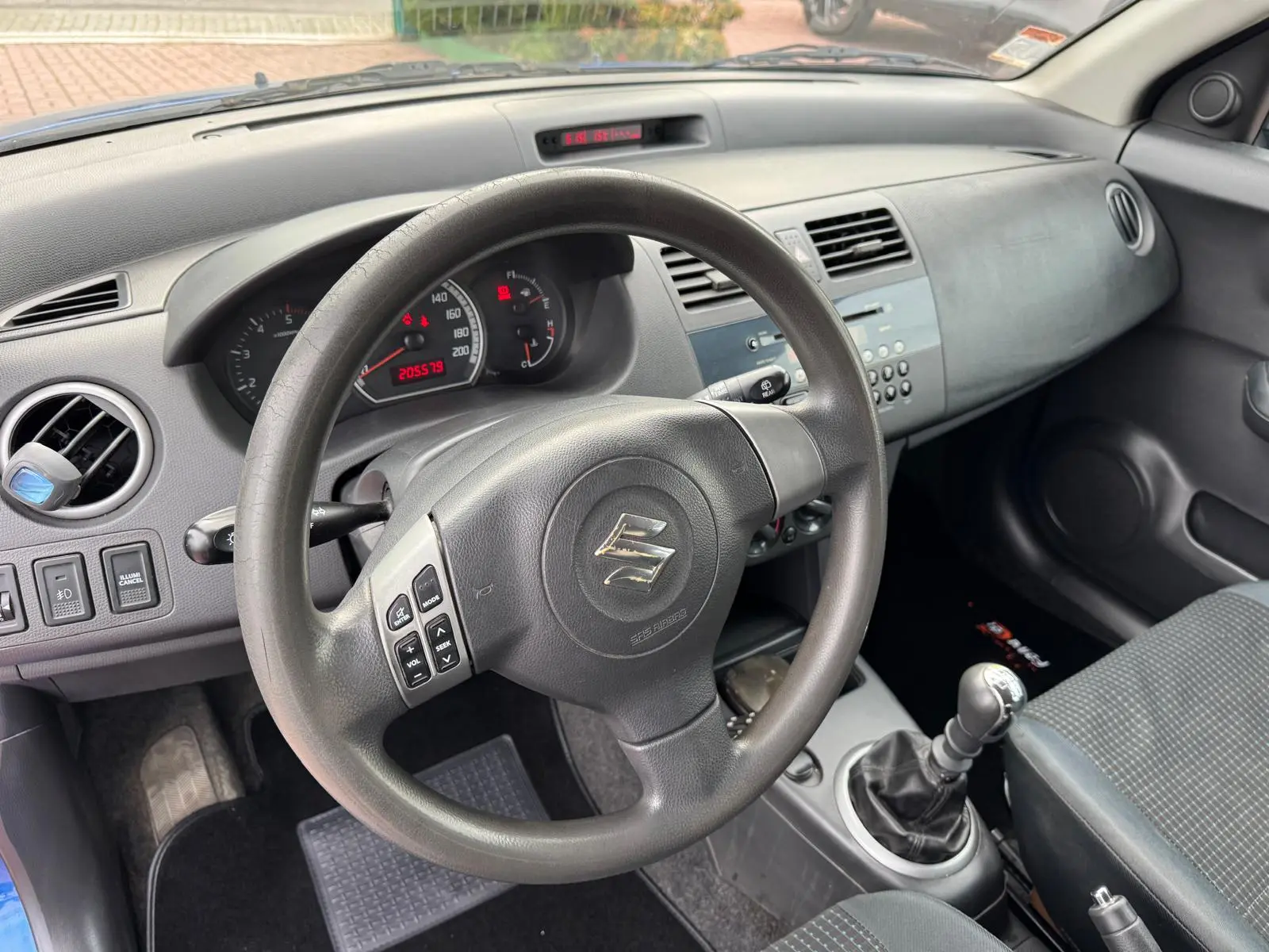 Suzuki Swift Outro 20