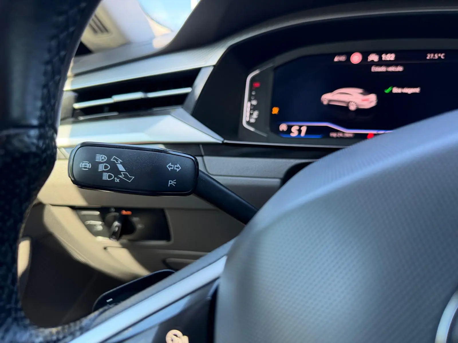 Volkswagen Arteon 2.0 TDI Elegance DSG 29