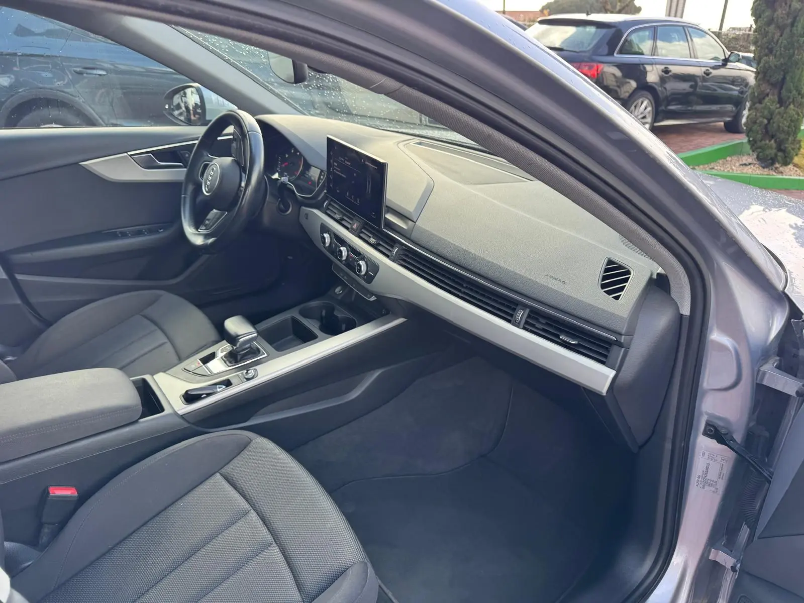 Audi A4 Avant 35 TDI S tronic 18