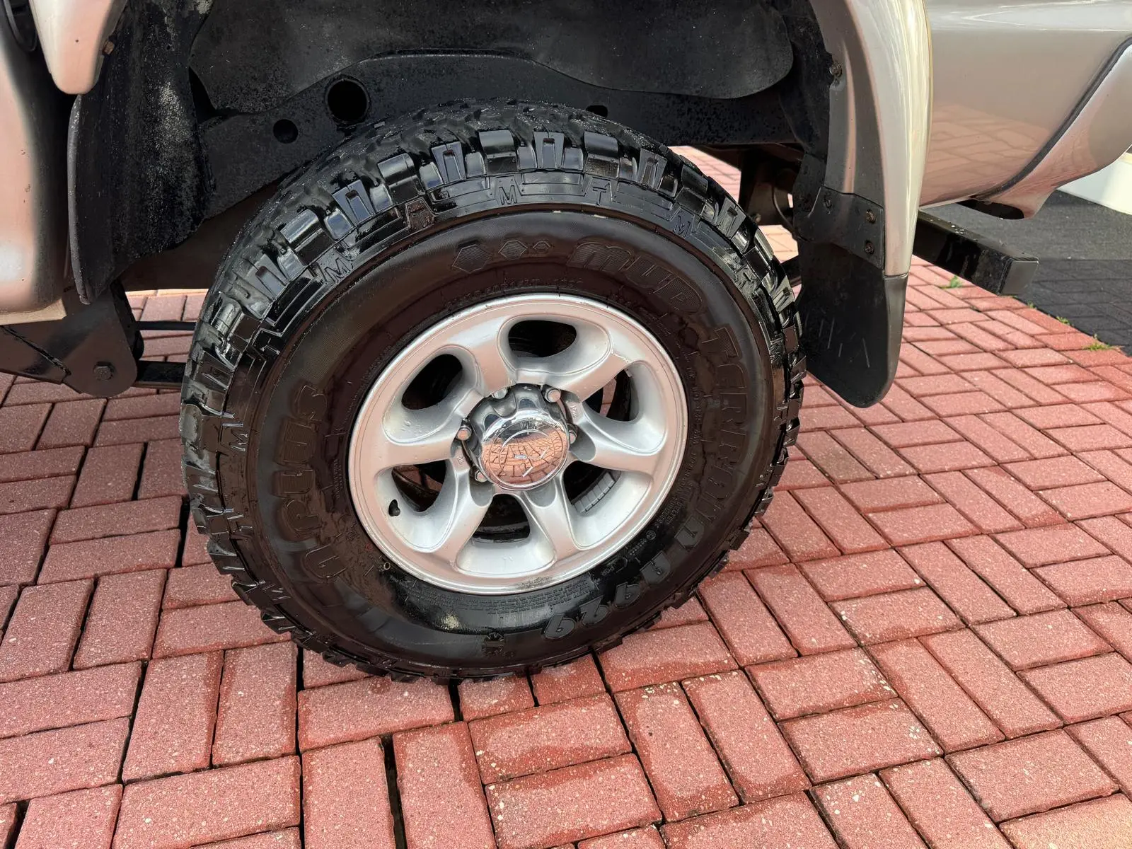 Mitsubishi L200 2.5 TD CD 3200 15