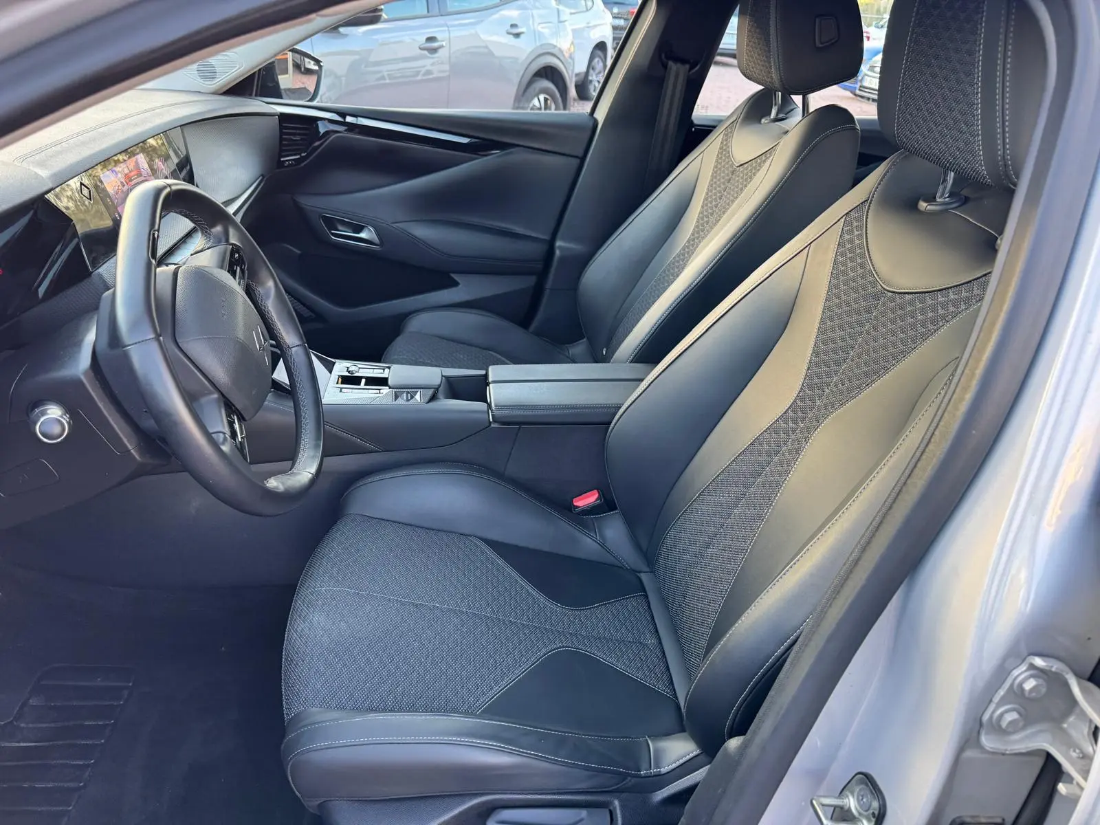 DS DS4 E-TENSE 225 OPERA 17