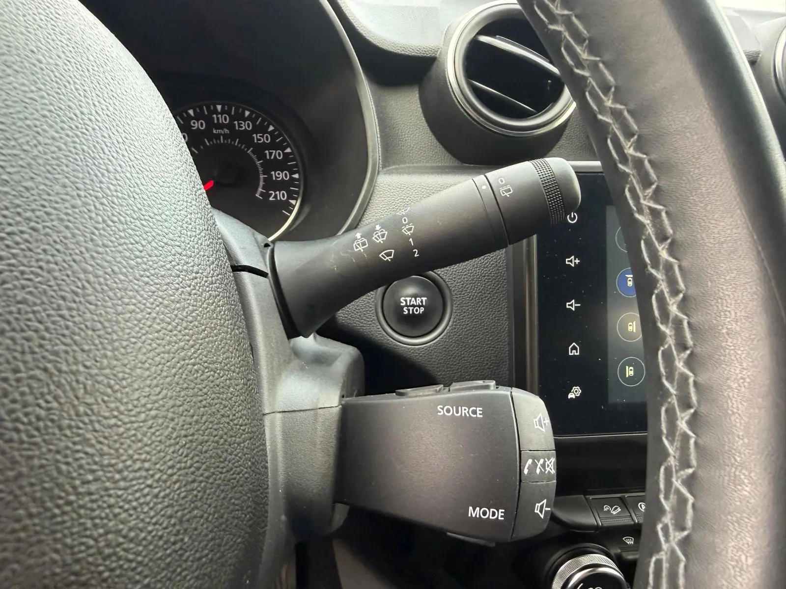 Dacia Duster 1.5 Blue dCi Comfort 4WD 28