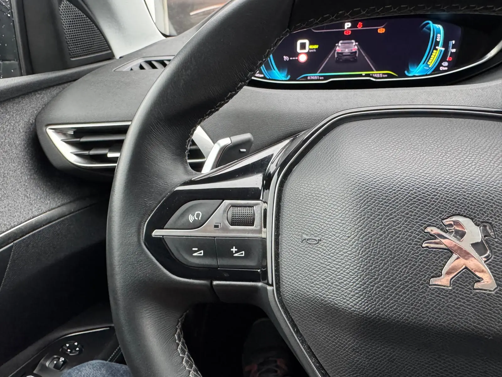 Peugeot 3008 1.6 Hybrid Allure Pack e-EAT8 33