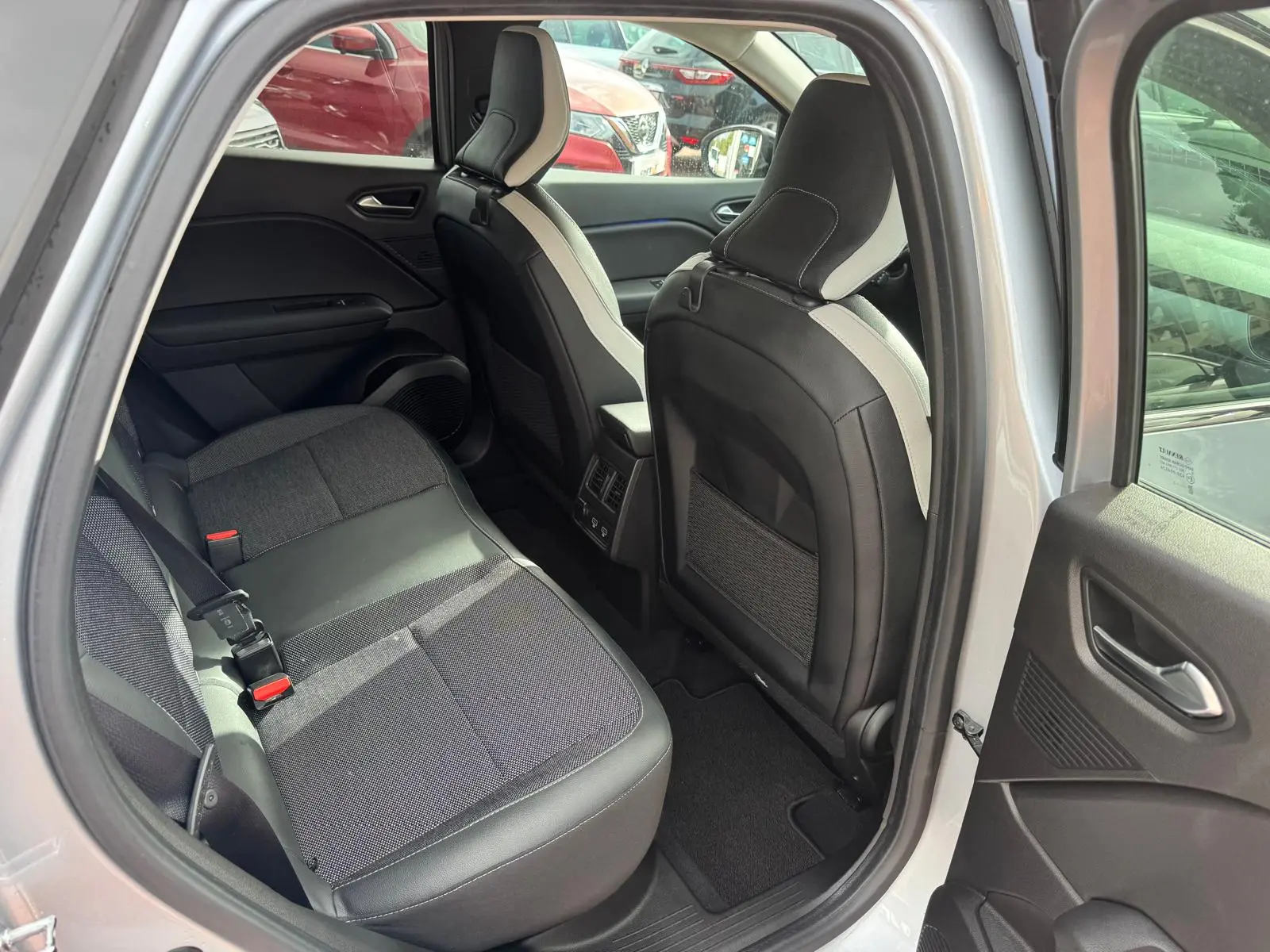 Renault Captur 1.6 E-Tech Plug-In Hybrid Techno 17