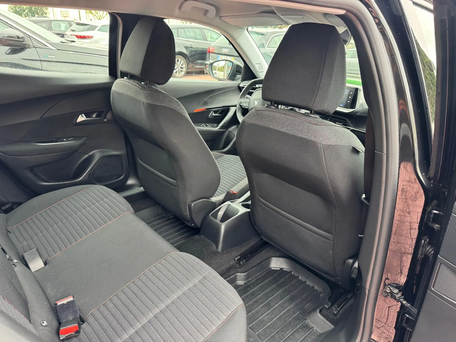 Peugeot 2008 1.2 PureTech Active Pack 19