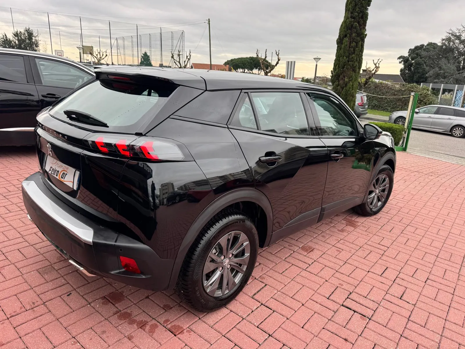 Peugeot 2008 1.2 PureTech Active Pack 23