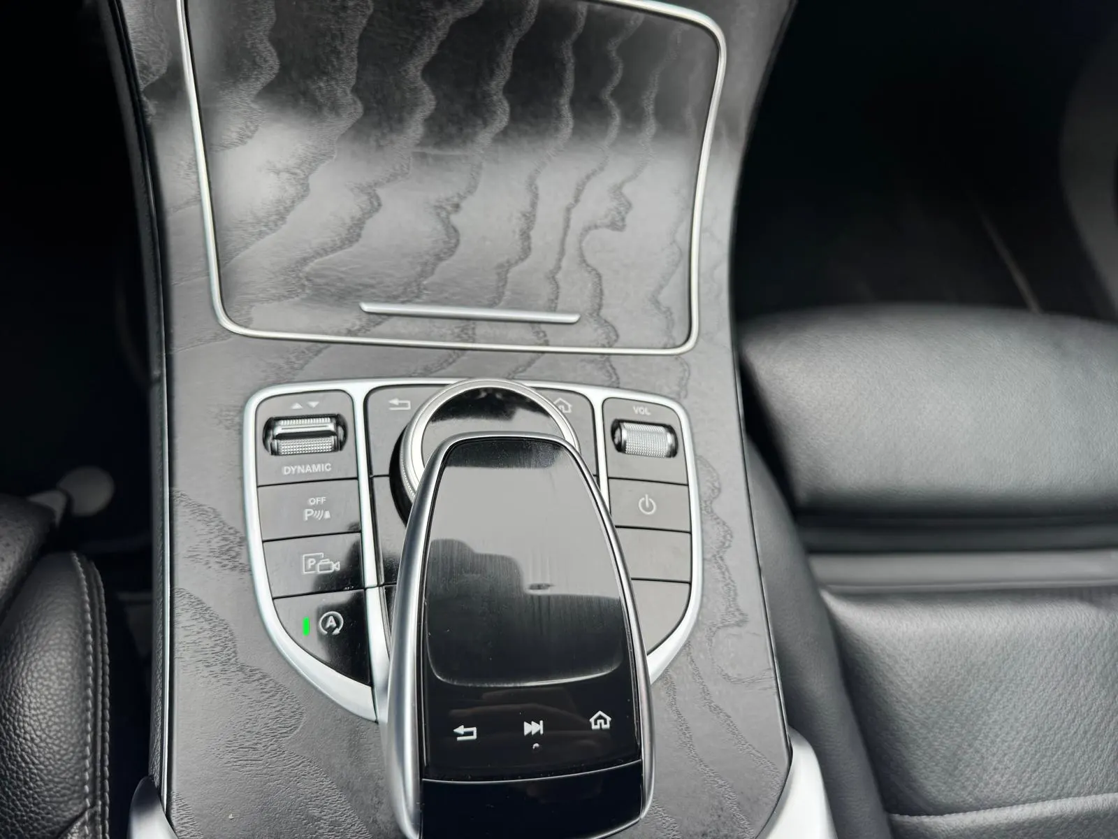 Mercedes-Benz C 220 d AMG Line 19