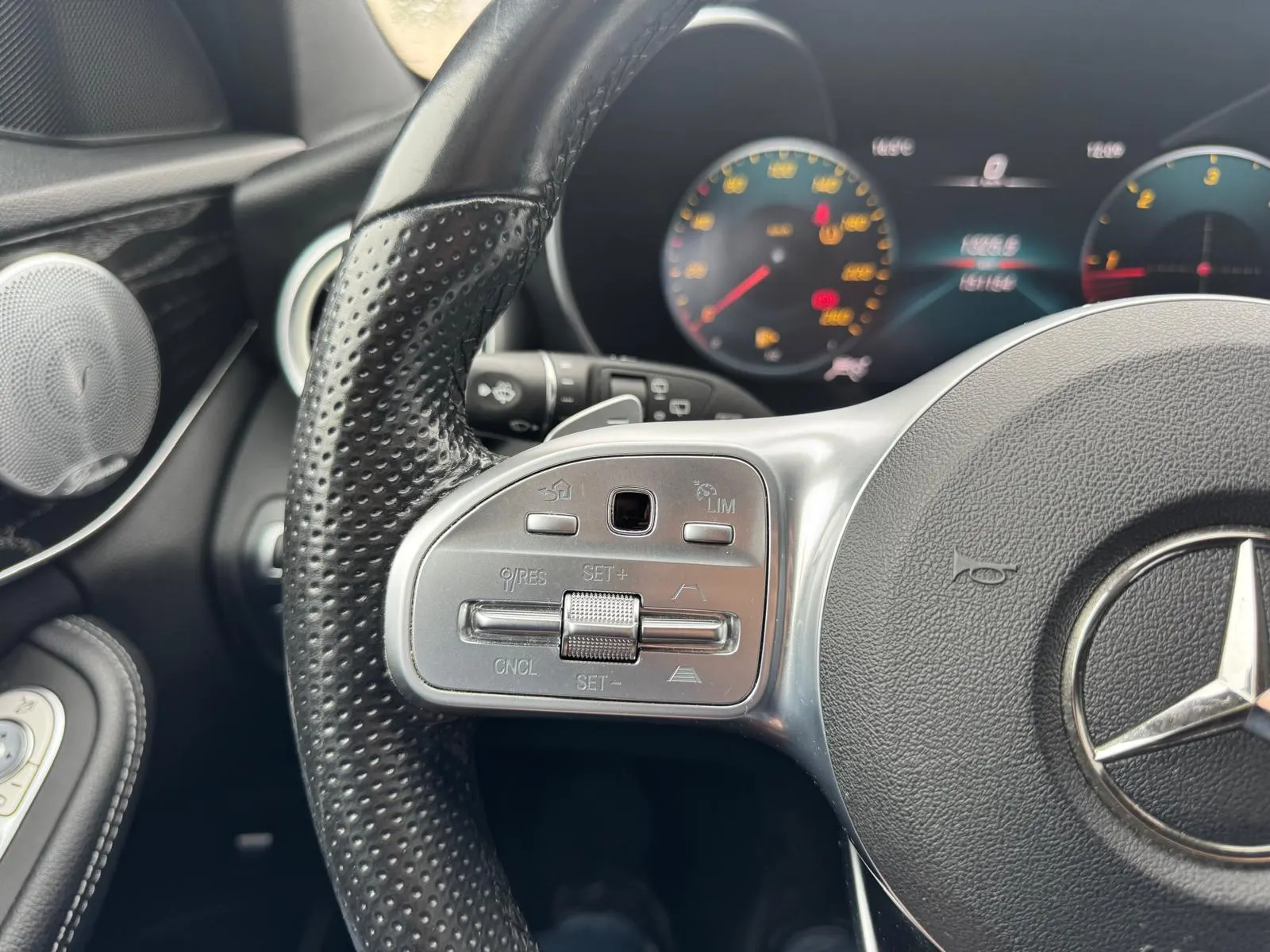 Mercedes-Benz C 220 d AMG Line 16