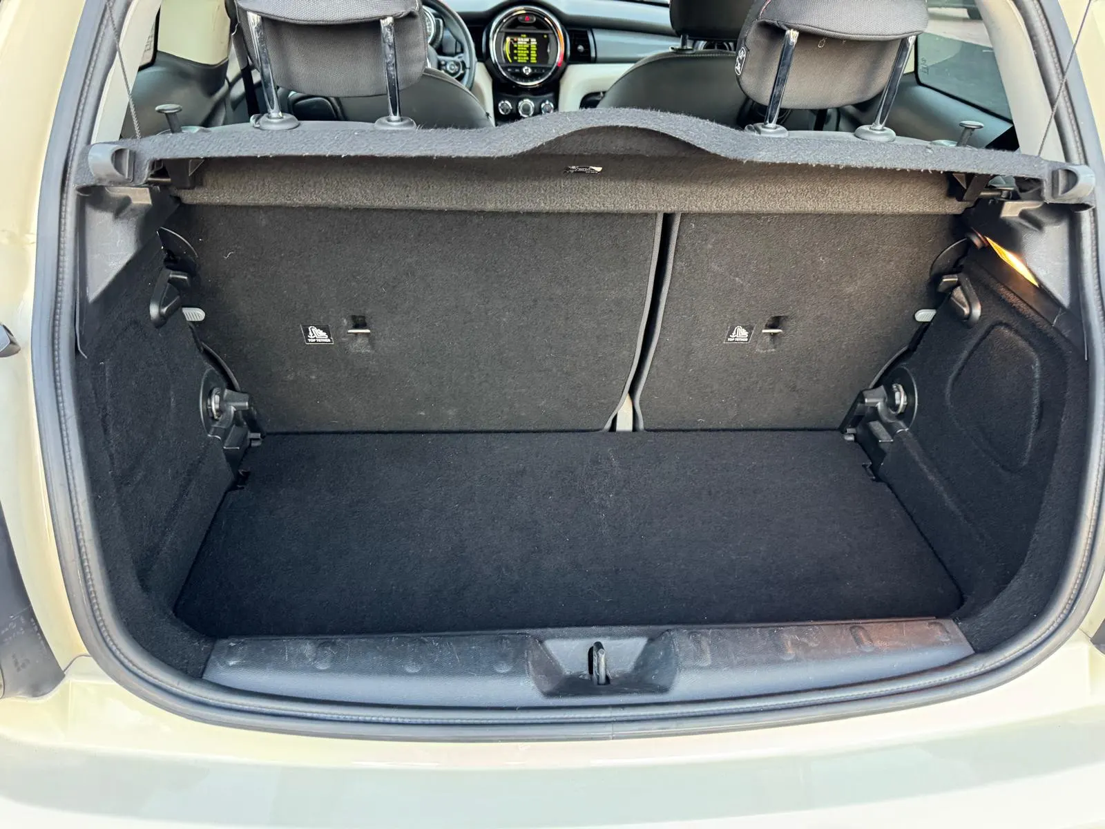 MINI 3 Portas One 27