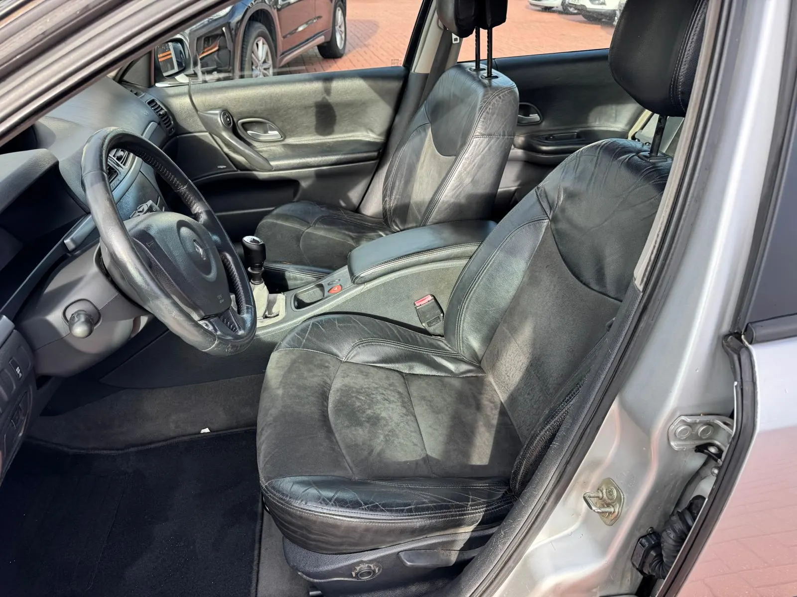 Renault Laguna Break 1.9 dCi Dynamique 13