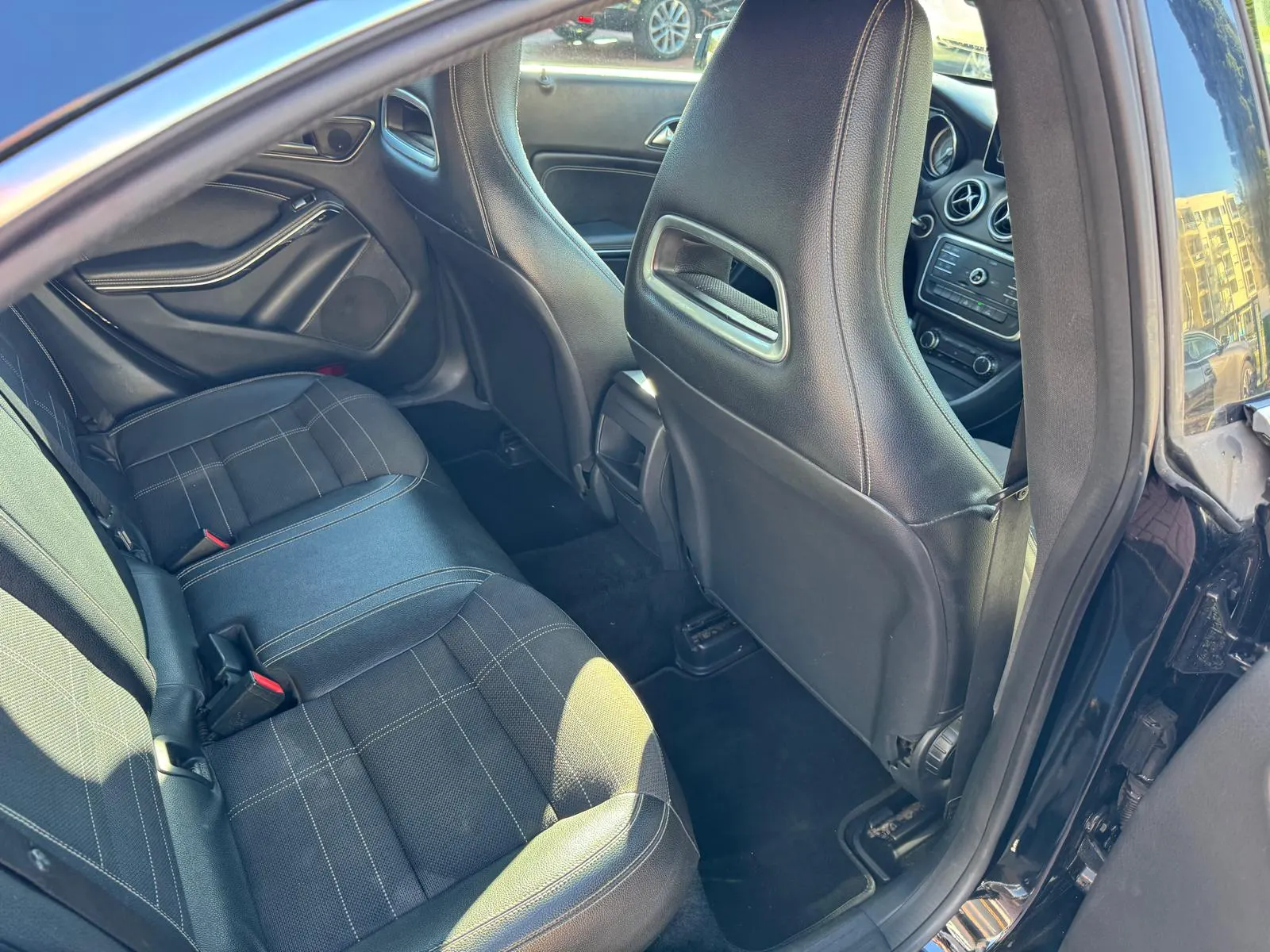 Mercedes-Benz CLA 180 CDI Urban 16