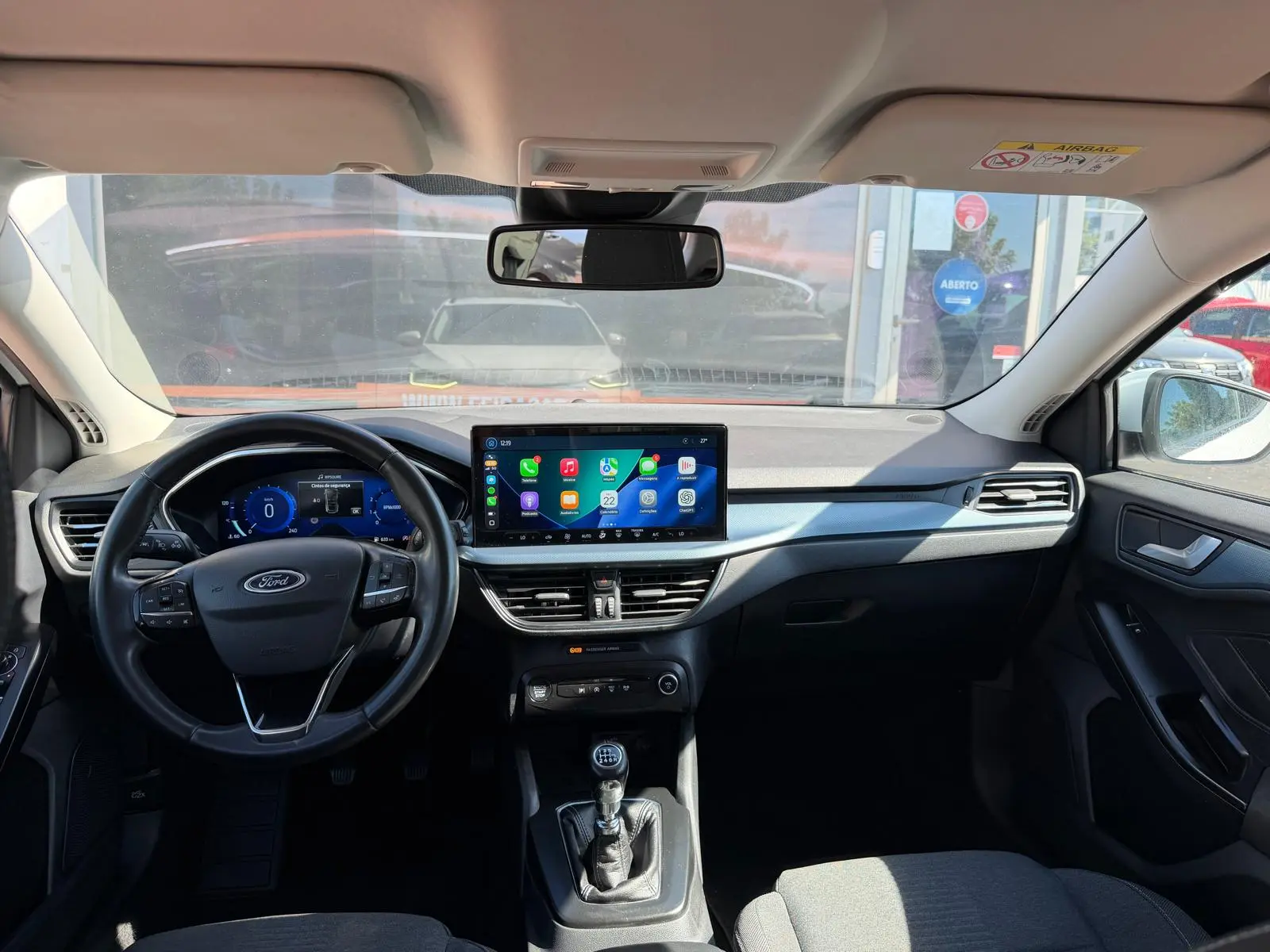 Ford Focus 1.0 EcoBoost Titanium 38