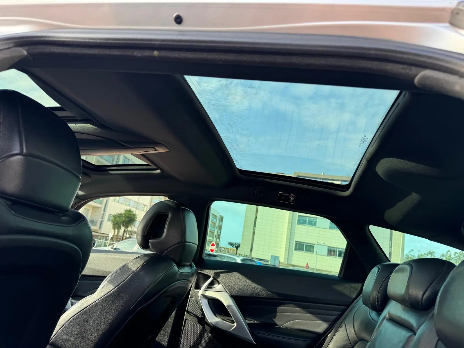 Citroën DS5 2.0 HDi Hy4 So Chic CMP6 102g 29