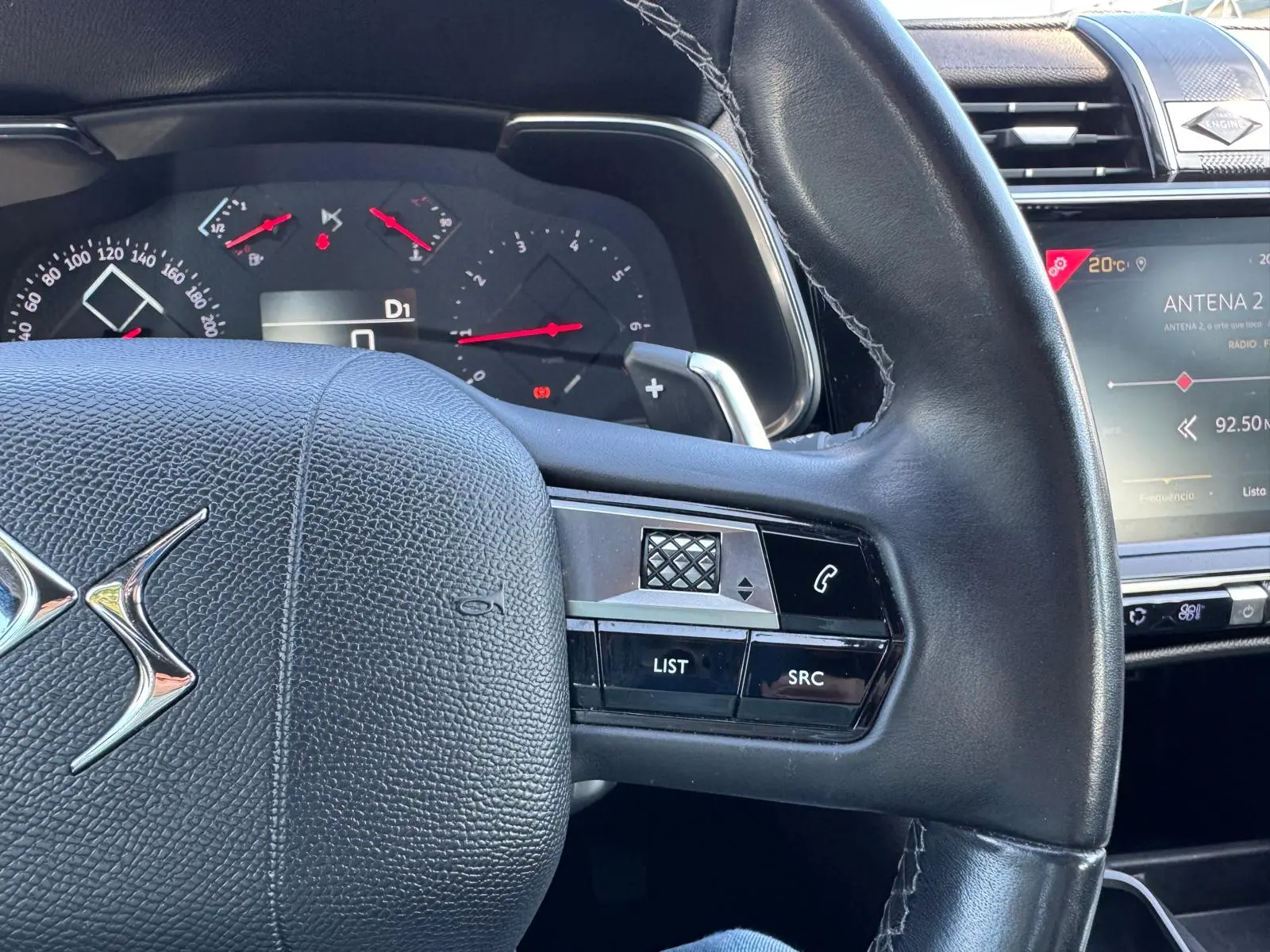 DS DS7 Crossback 1.5 BlueHDi Performance Line EAT8 26