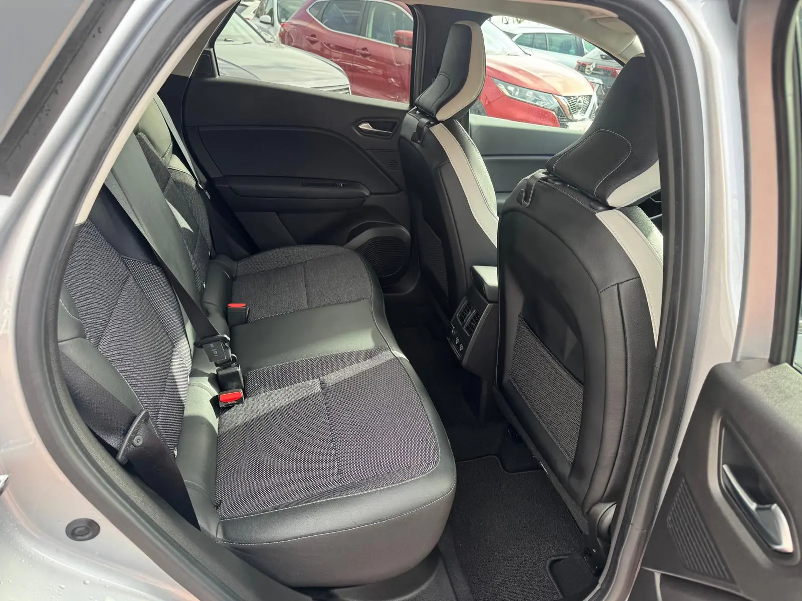 Renault Captur 1.6 E-Tech Plug-In Hybrid Techno 18