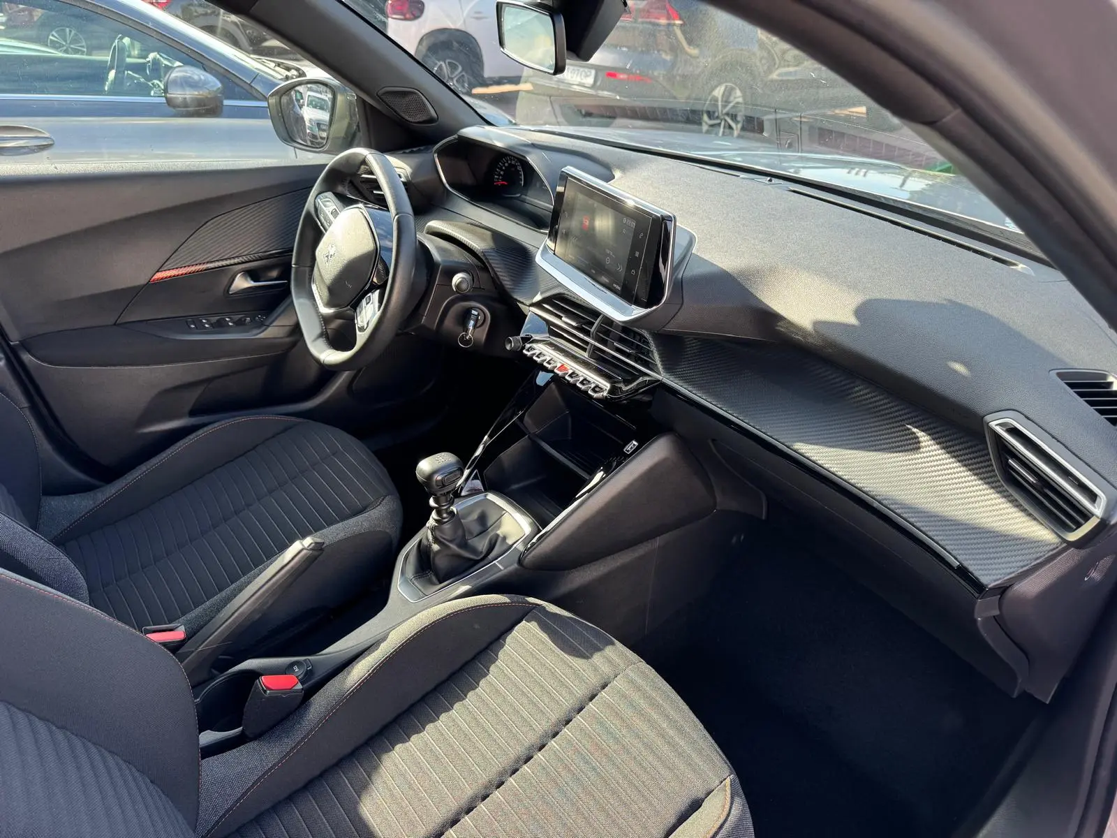 Peugeot 2008 1.2 PureTech Style 15