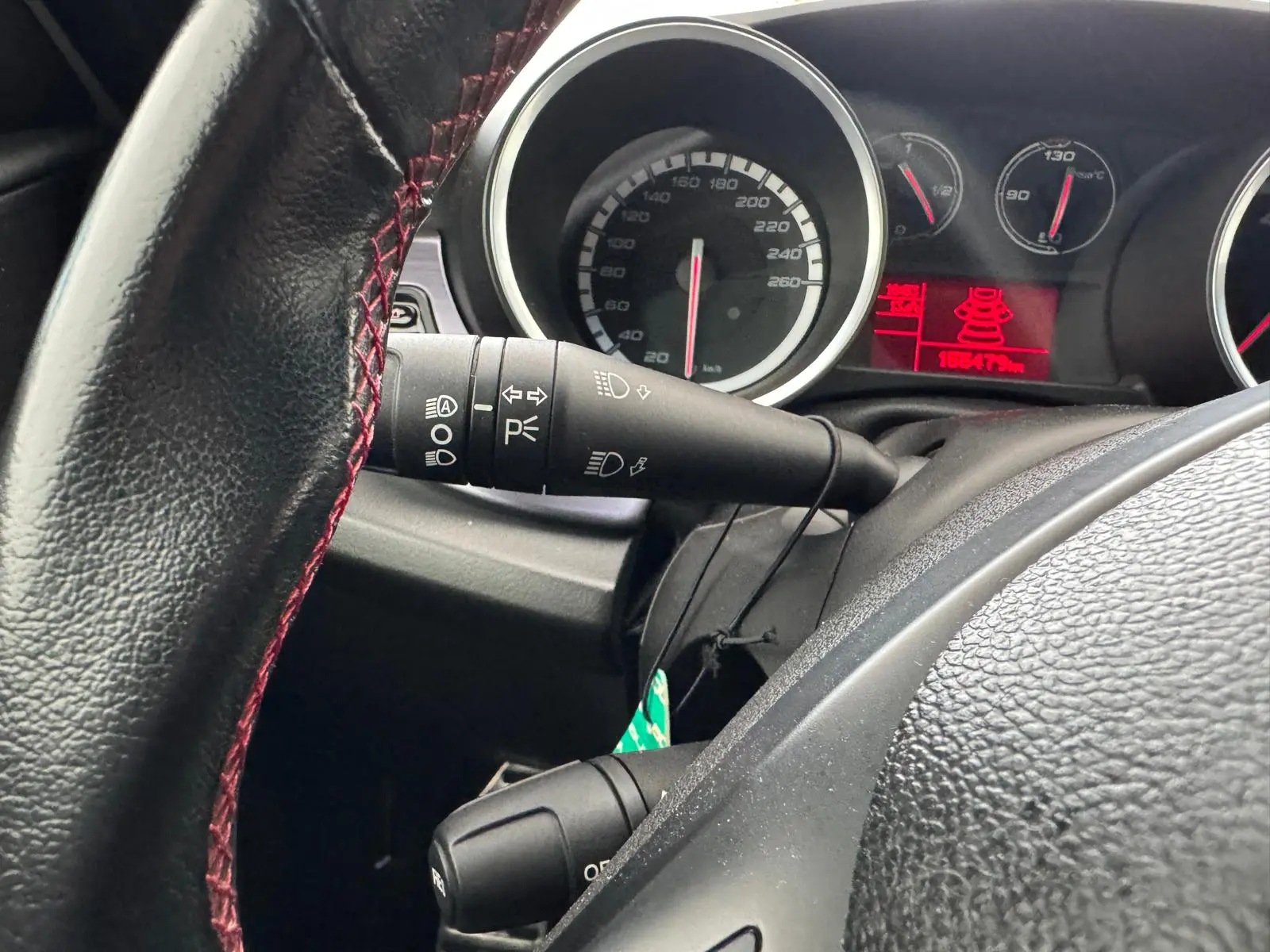 Alfa Romeo Giulietta 1.6 JTDM Exclusive 9