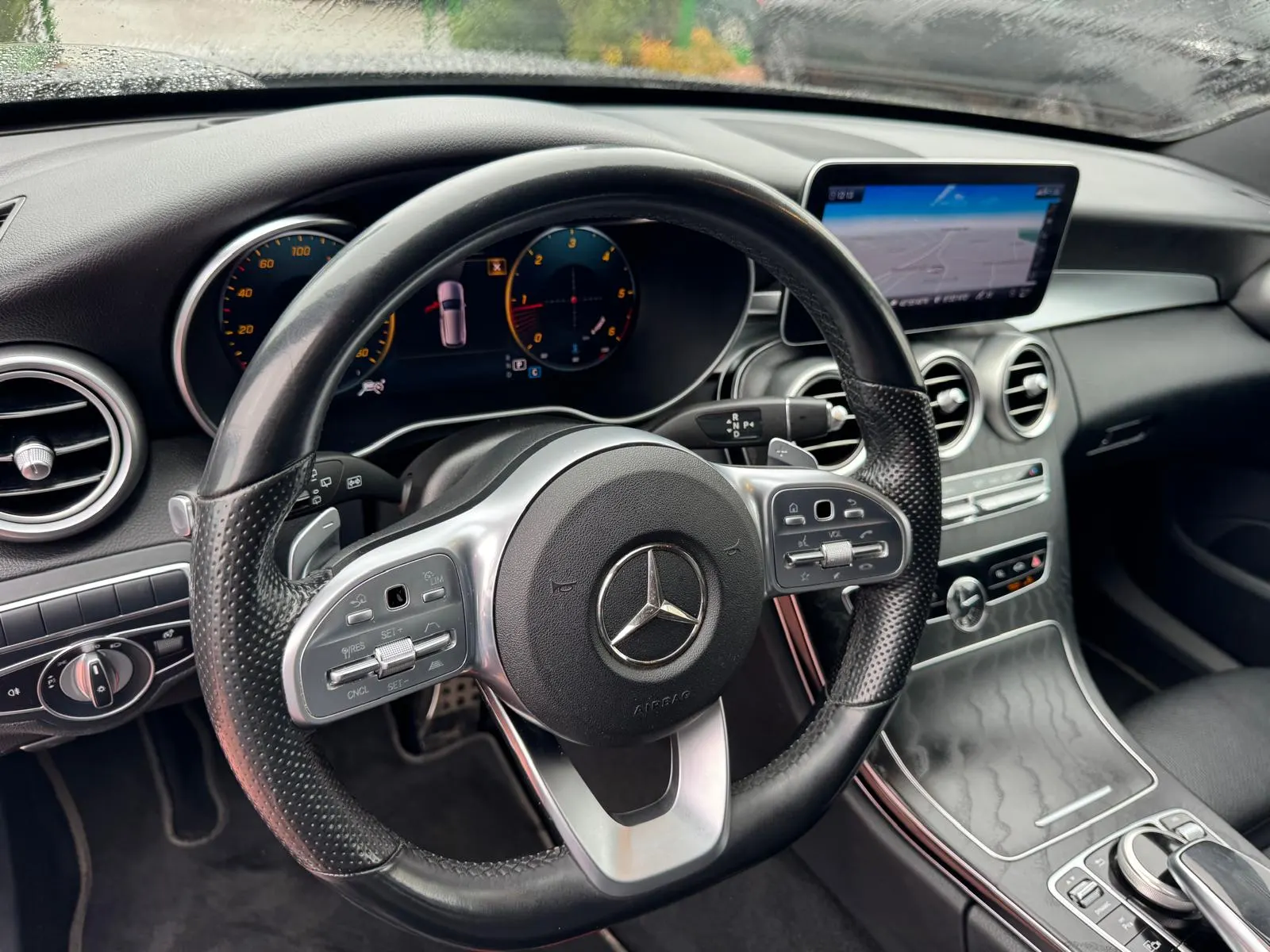 Mercedes-Benz C 220 d AMG Line 38