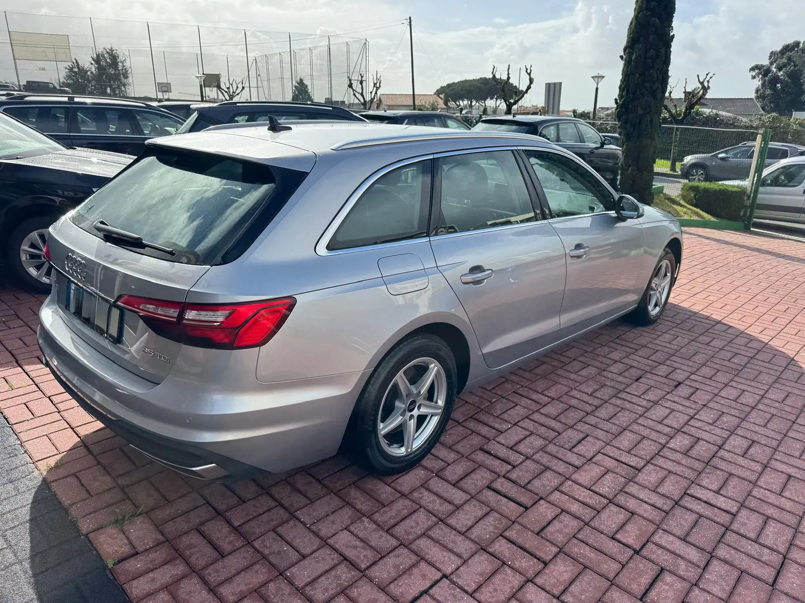 Audi A4 Avant 35 TDI S tronic 29
