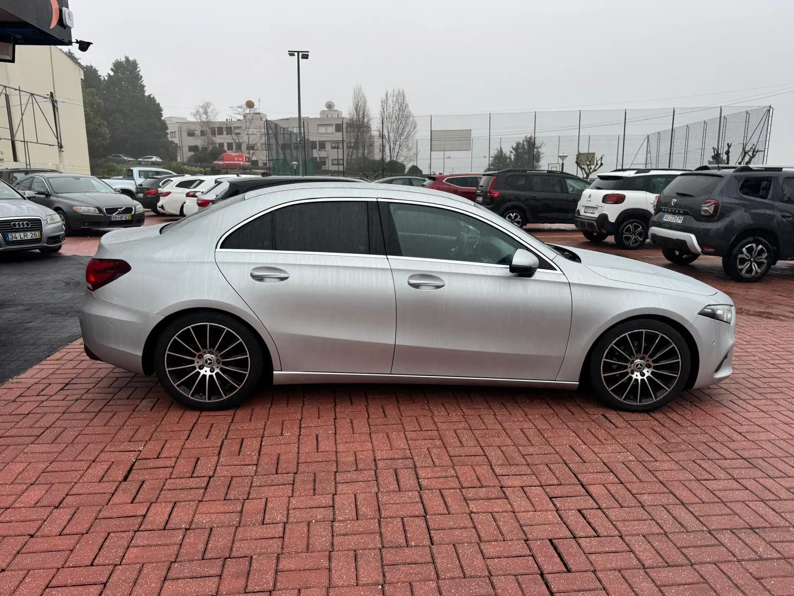 Mercedes-Benz A 180 Limousine d 7G-DCT Progressive 5