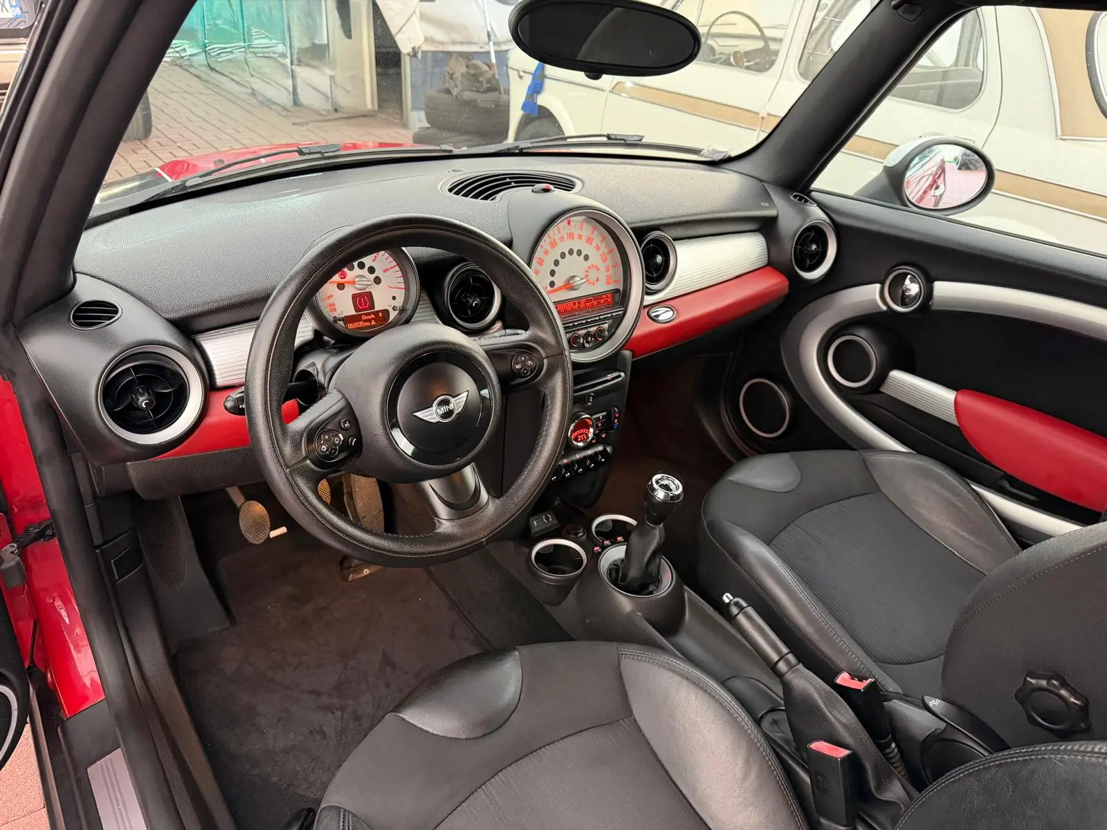 MINI 3 Portas Cooper D 32