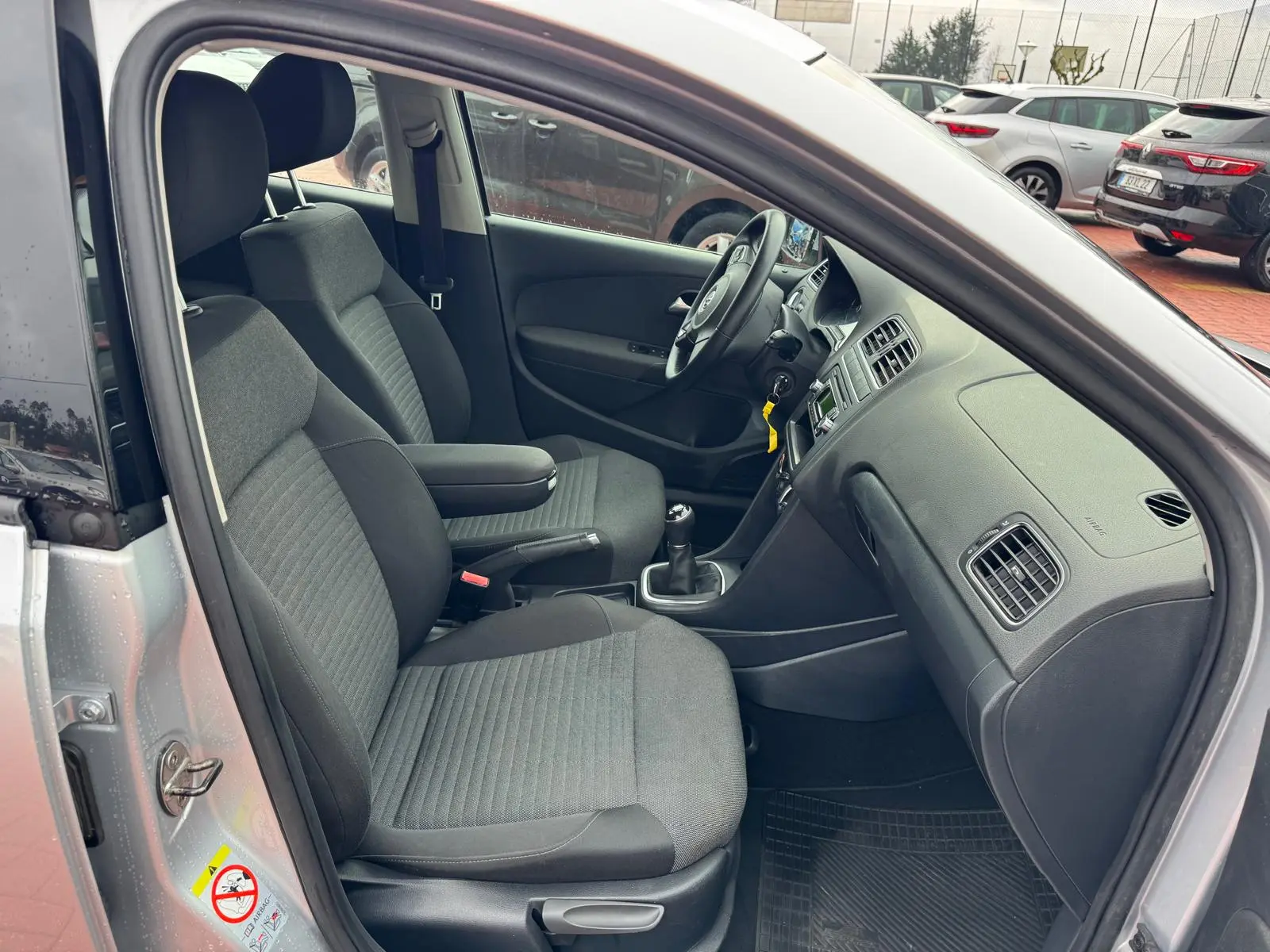 Volkswagen Polo 1.2 TSi Trendline 21