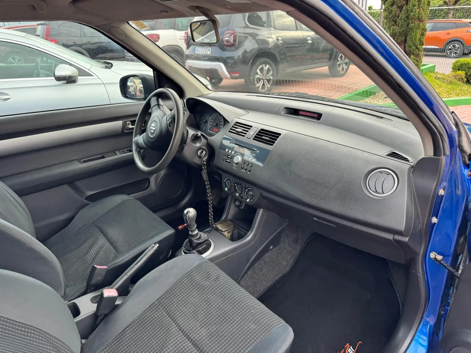 Suzuki Swift Outro 5