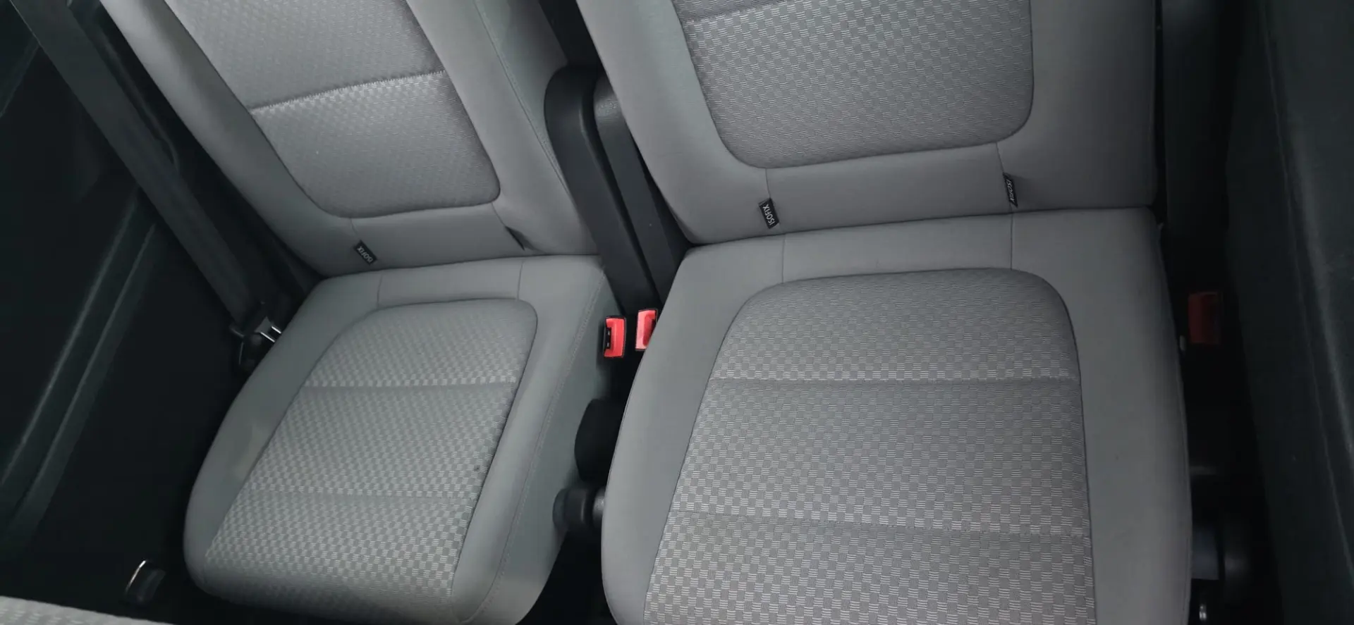 SEAT Alhambra 2.0 TDI Reference 44