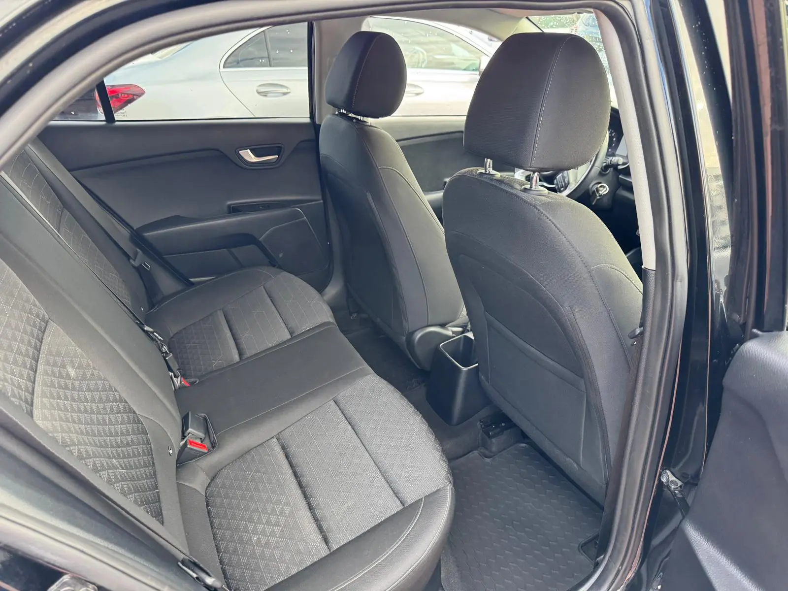 Kia Rio 1.2 CVVT Dynamic 13