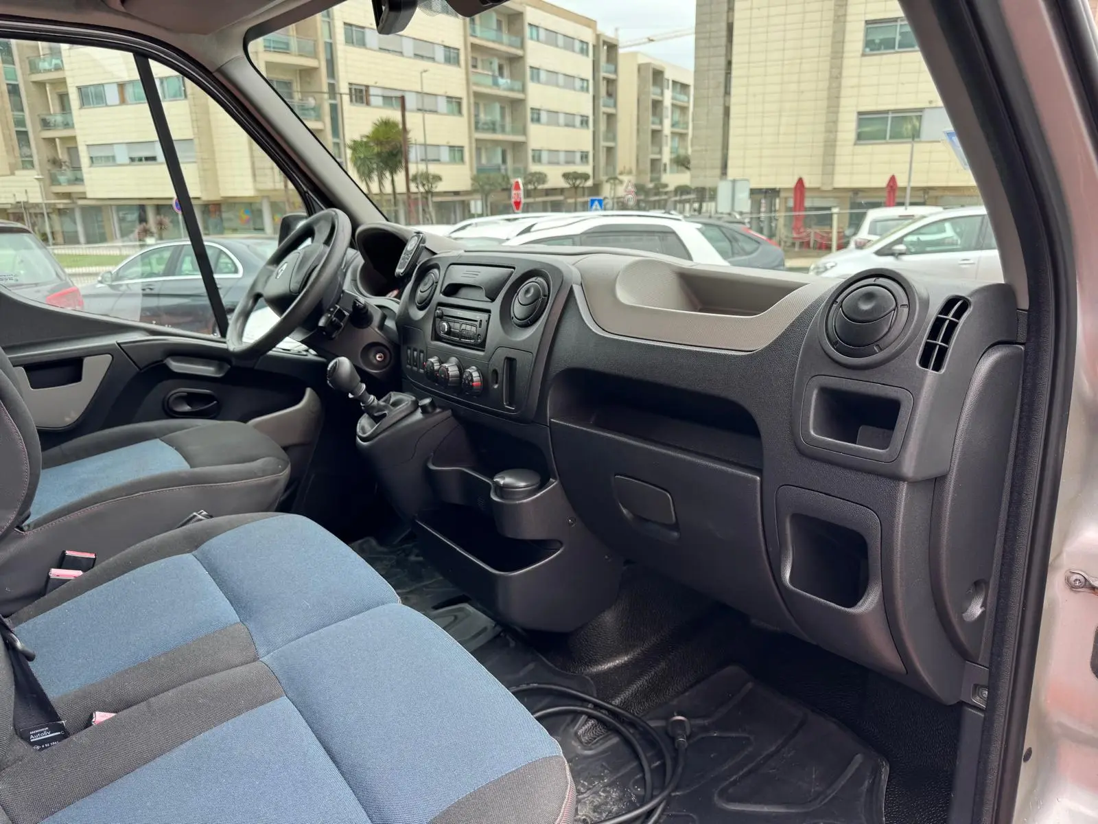 Renault Master 2.3 dCi L3H2 3.5T SS 4