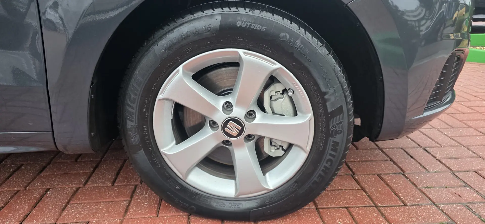 SEAT Alhambra 2.0 TDI Reference 4