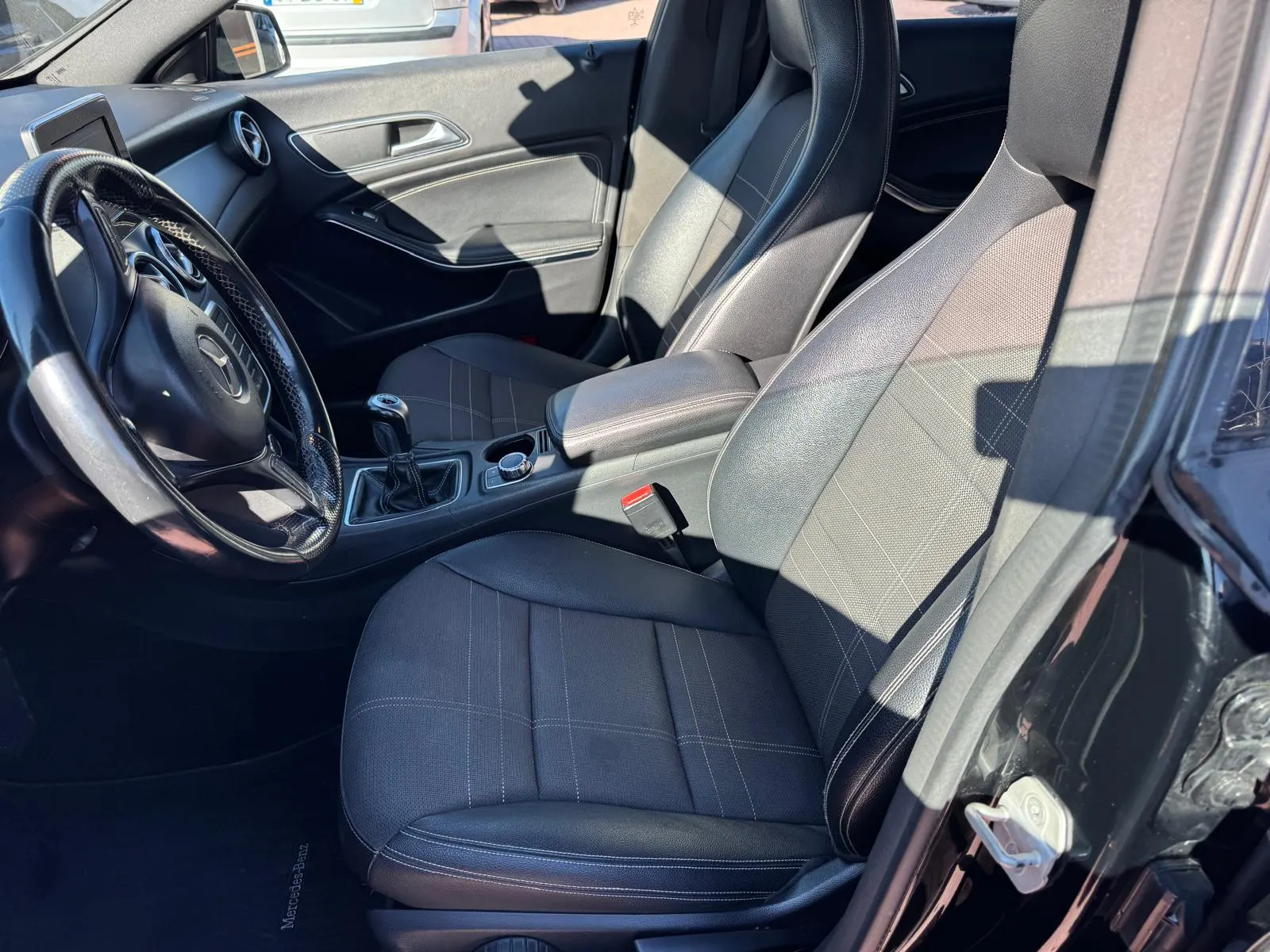 Mercedes-Benz CLA 180 CDI Urban 12