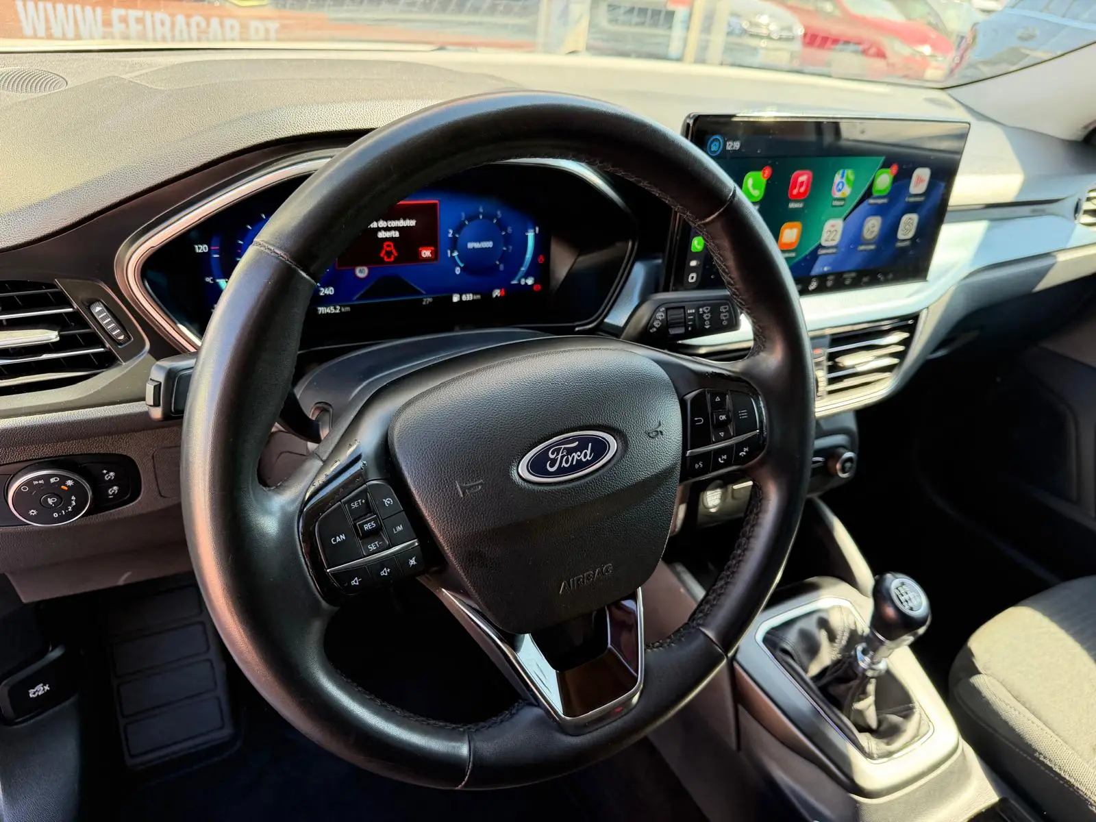 Ford Focus 1.0 EcoBoost Titanium 37