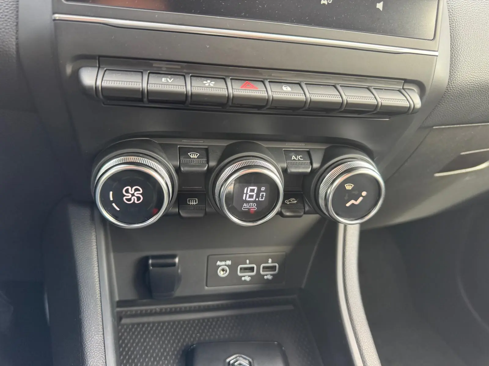 Renault Captur 1.6 E-Tech Plug-In Hybrid Techno 24