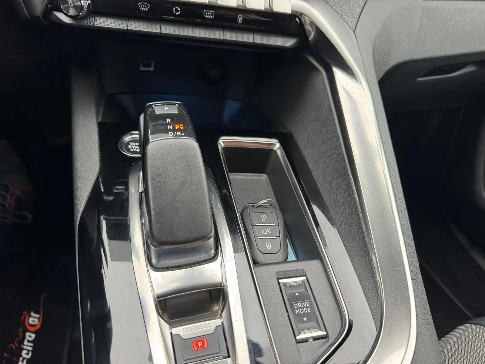 Peugeot 3008 1.6 Hybrid Allure Pack e-EAT8 29